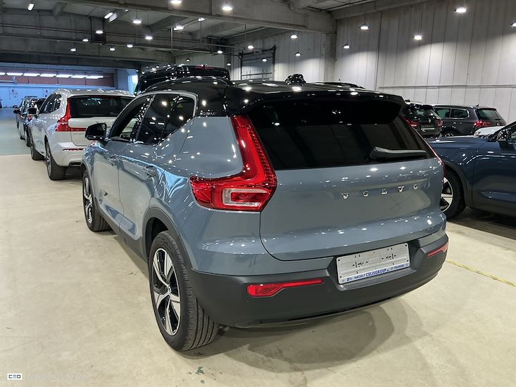 Volvo Xc40 — photo 3