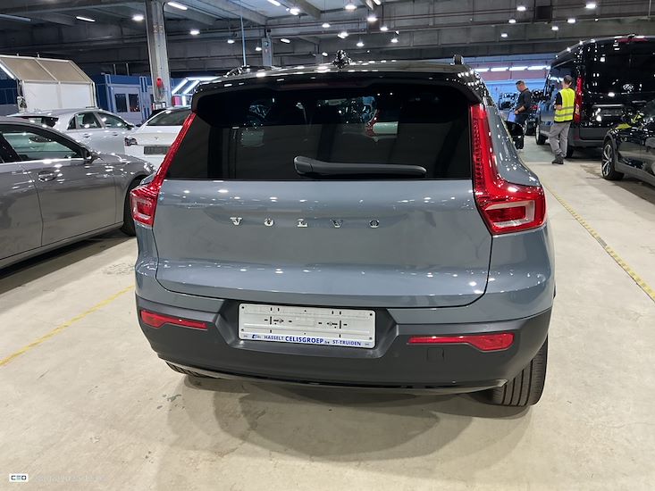 Volvo Xc40 — photo 5
