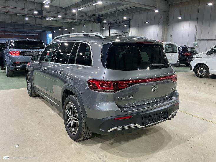 Mercedes-Benz Eqb — photo 3
