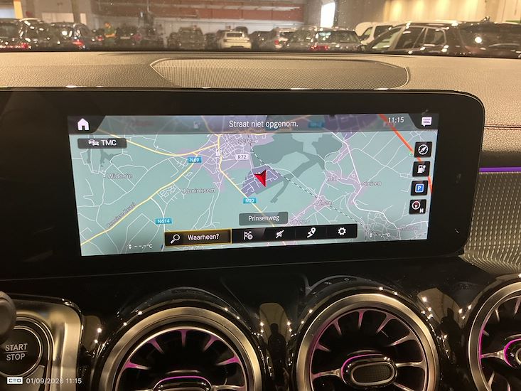 Mercedes-Benz Eqb — photo 9