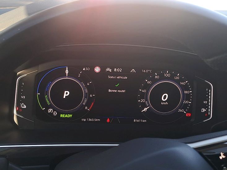 Volkswagen Tiguan — photo 10