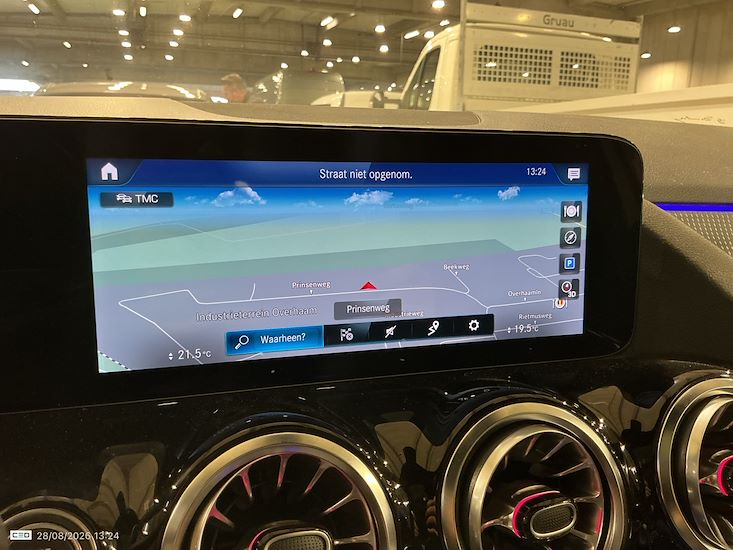 Mercedes-Benz Gla — photo 9
