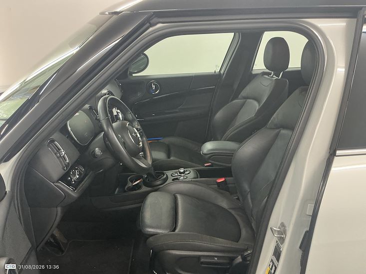 Mini Countryman — photo 10