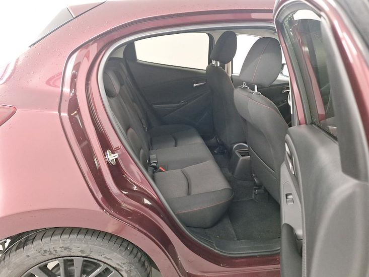 Mazda Mazda2 — photo 6