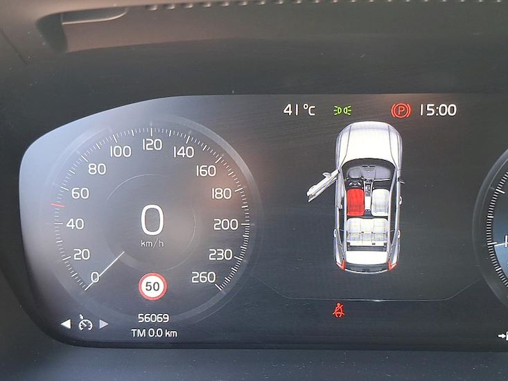 Volvo Xc40 — photo 10