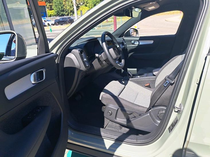 Volvo Xc40 — photo 5