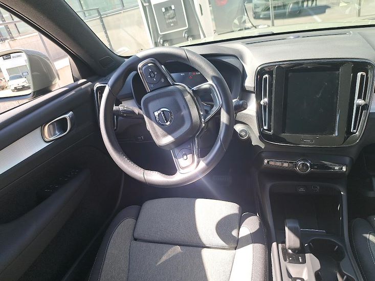 Volvo Xc40 — photo 8