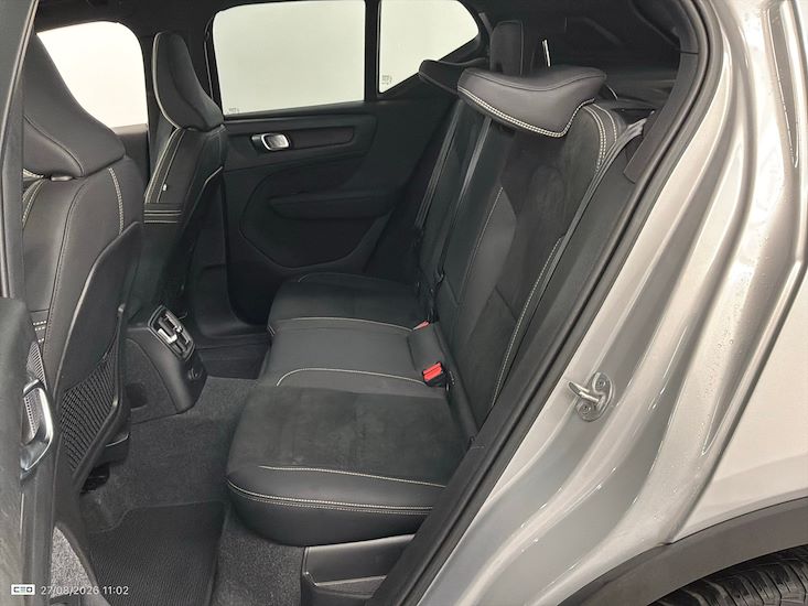 Volvo Xc40 — photo 12