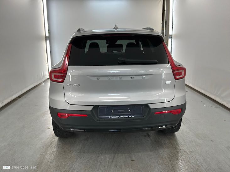 Volvo Xc40 — photo 5