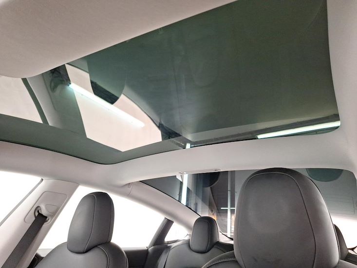 Tesla Model 3 — photo 13