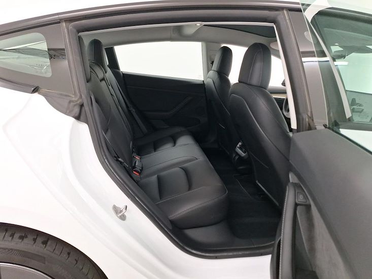 Tesla Model 3 — photo 6