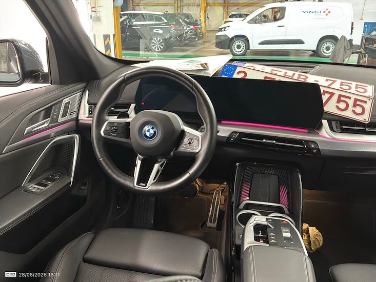 Bmw Ix — photo 7
