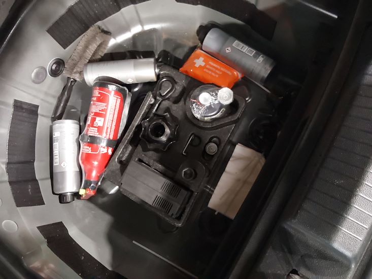 Volkswagen Polo — photo 11