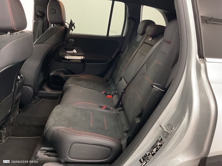 Mercedes-Benz Glb — photo 11