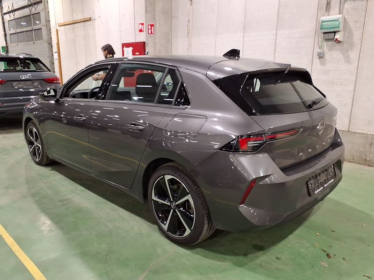 Opel Astra — photo 2
