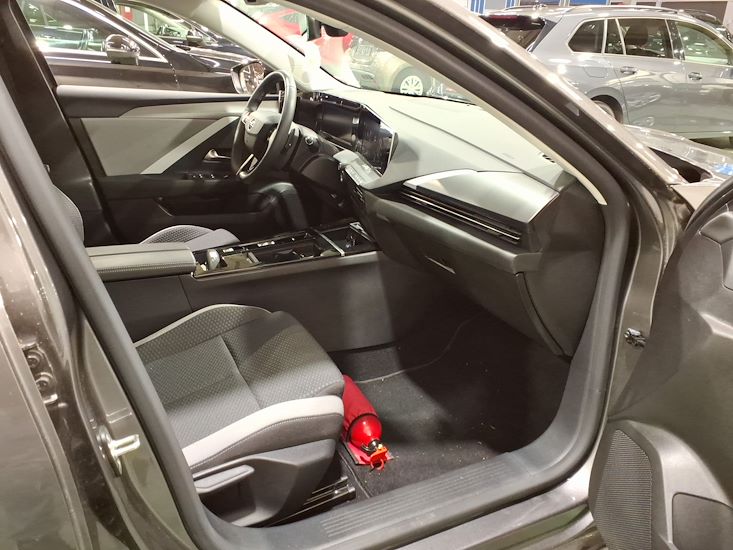 Opel Astra — photo 7