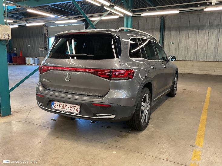 Mercedes-Benz Eqb — photo 4