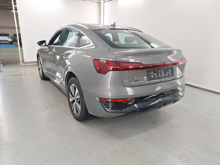 Audi Q8 — photo 3