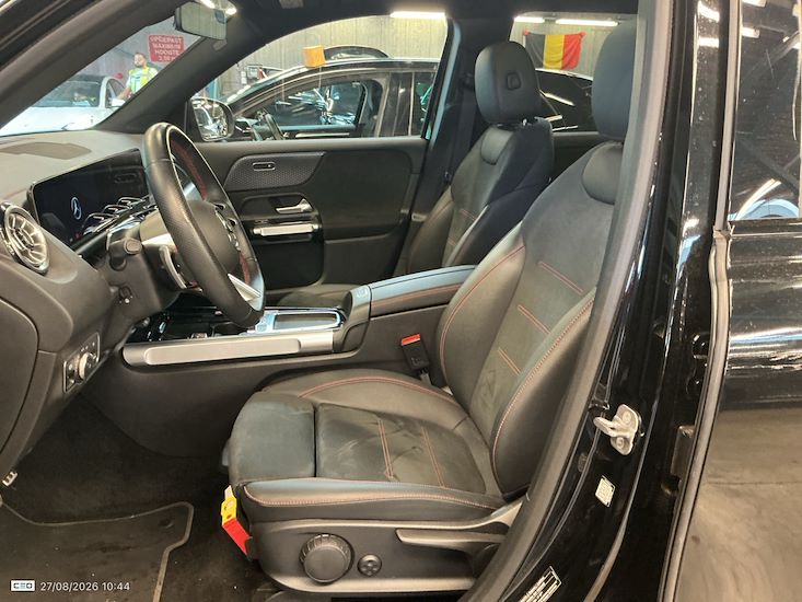Mercedes-Benz Eqb — photo 10