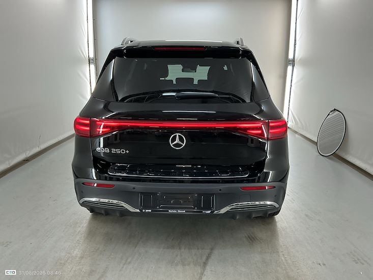 Mercedes-Benz Eqb — photo 5