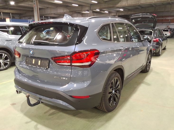 Bmw X1 — photo 4