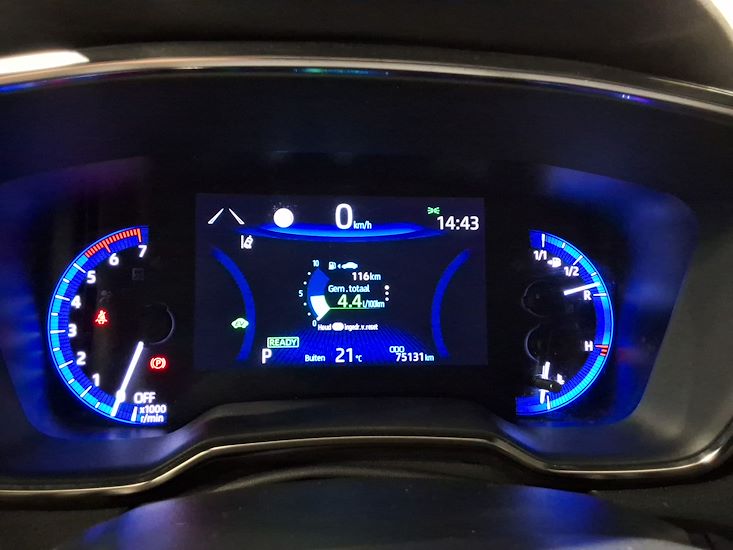 Toyota Corolla — photo 9