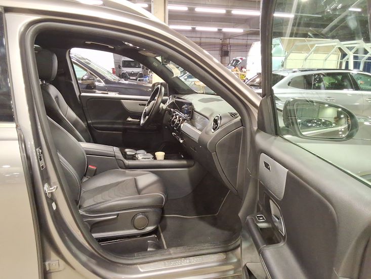 Mercedes-Benz Glb — photo 7