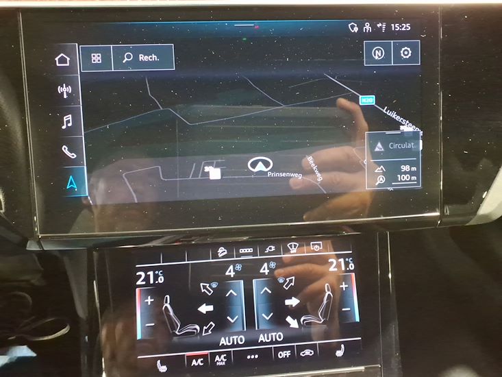 Audi E-Tron — photo 10