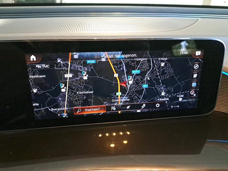Mercedes-Benz Eqc — photo 9