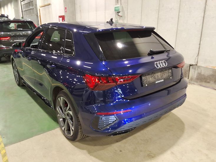 Audi A3 — photo 2