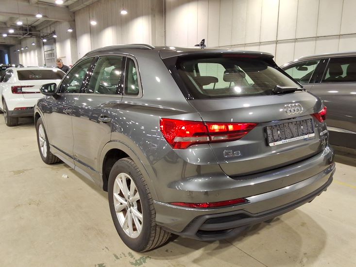 Audi Q3 — photo 2