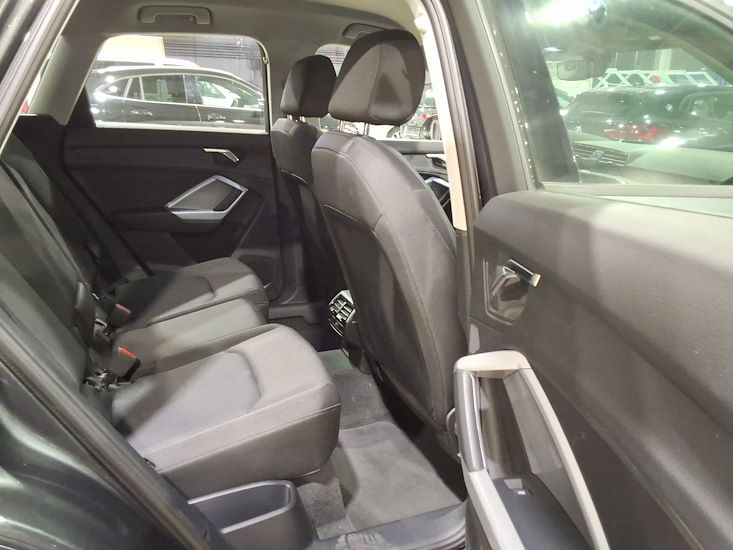 Audi Q3 — photo 5