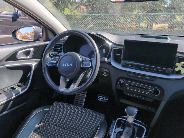 Kia Ceed Sportswagon — photo 8