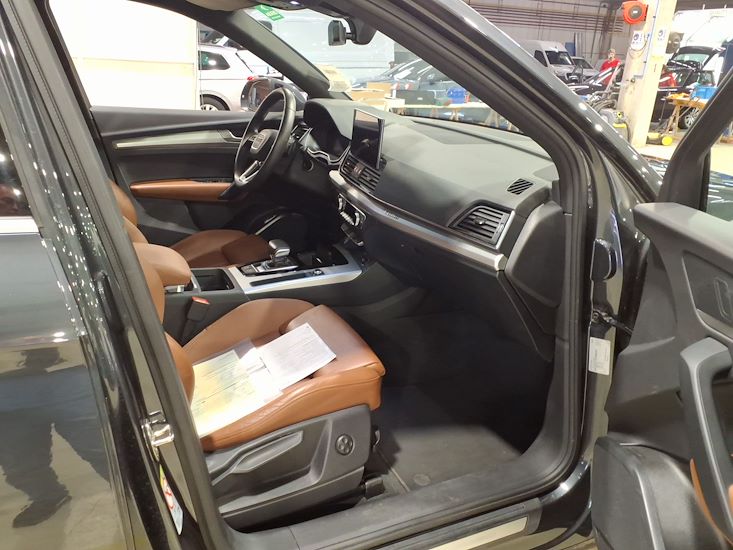 Audi Q5 — photo 7