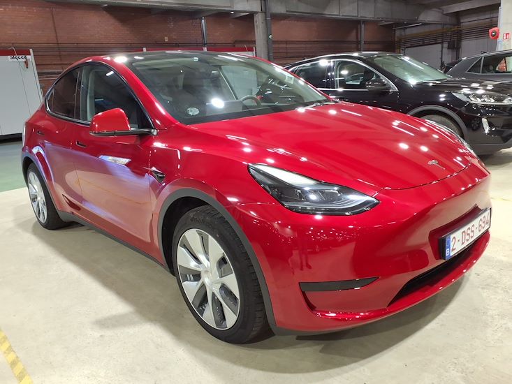 Tesla Model Y — photo 8
