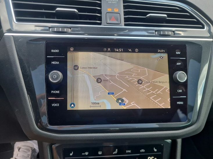 Volkswagen Tiguan — photo 9
