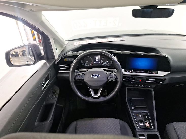 Ford Grand Tourneo Connect — photo 8