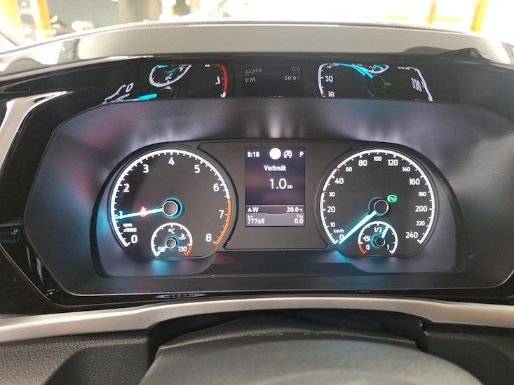 Ford Grand Tourneo Connect — photo 9