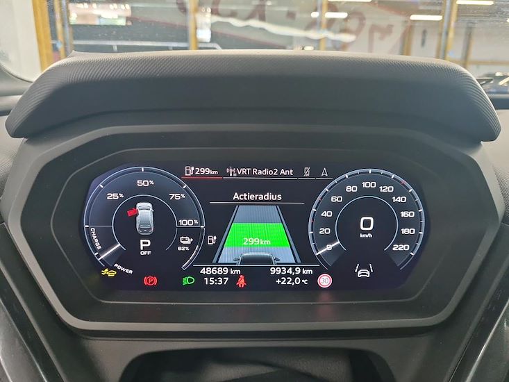 Audi Q4 — photo 10