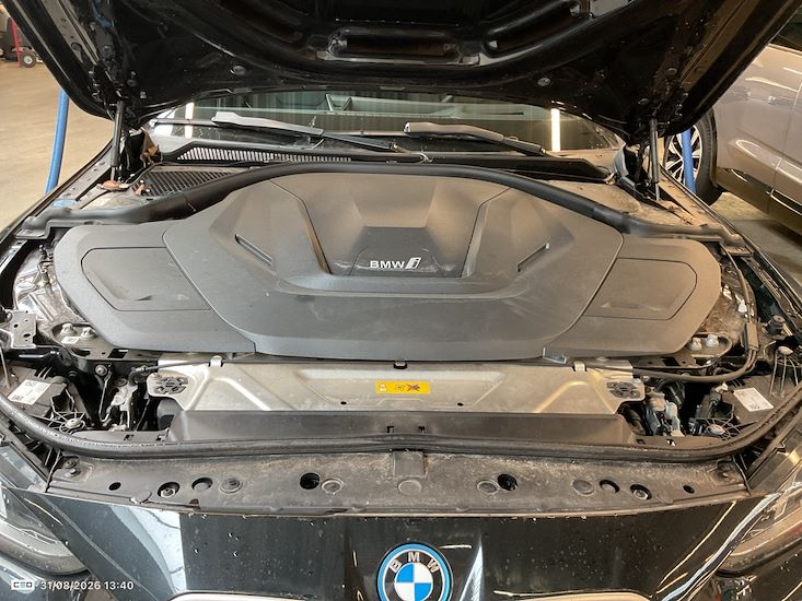 Bmw I4 — photo 6