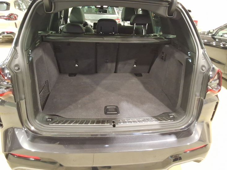 Bmw Ix3 — photo 3