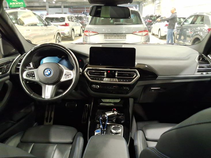 Bmw Ix3 — photo 6