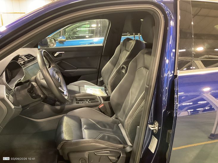 Audi Q3 — photo 11