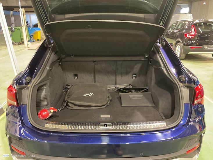 Audi Q3 — photo 13