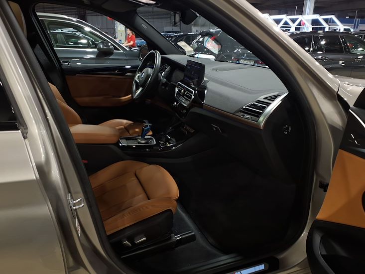 Bmw Ix3 — photo 7
