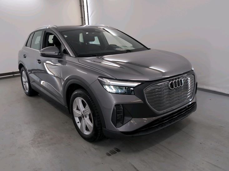 Audi Q4 — photo 2