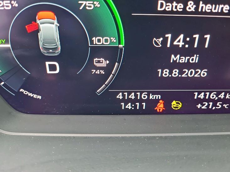 Audi Q4 — photo 10