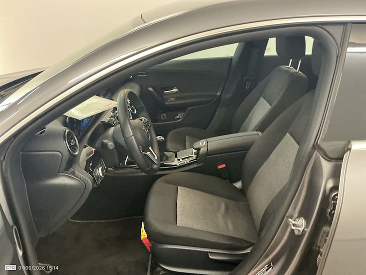 Mercedes-Benz Cla Shooting Brake — photo 10