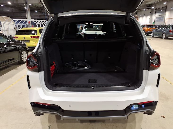 Bmw Ix3 — photo 3