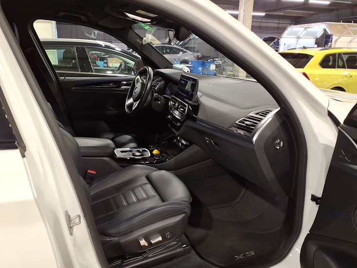 Bmw Ix3 — photo 7